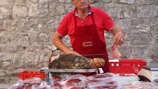 Stari znalac: Najljepše je  kad moj pršut hvale naši ljudi