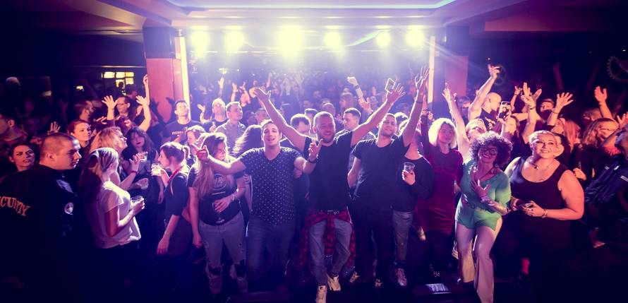 Minea i Ivana Banfić razvalile: 'Vratile ste nas u devedesete...'