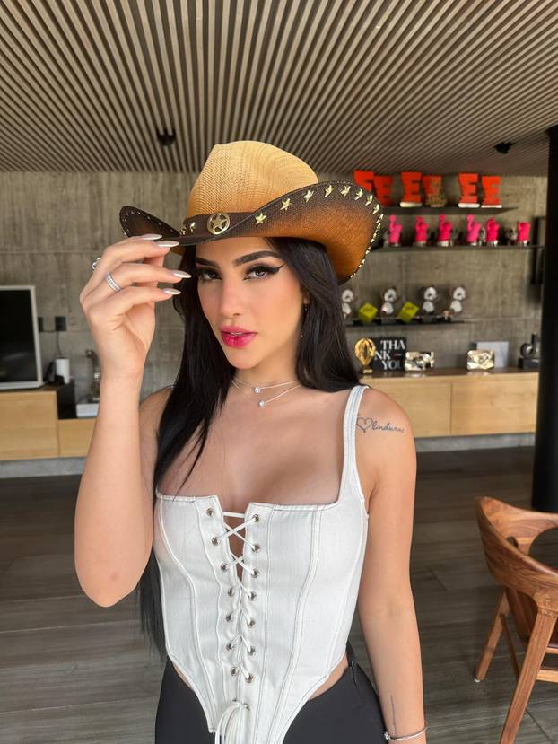 FOTO Ona je popularnija i od Georgine Rodriguez! Mreže 'gore' zbog ove ljepotice...