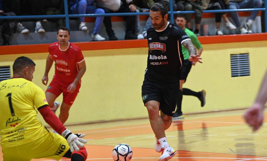 Četiri kafića Kaštela