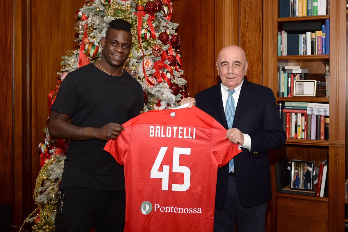 Mario Balotelli Smrsavio Pet Kilograma Mogao Bi Debitirati Za Monzu 24sata