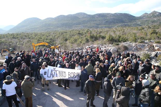 RavÄa: Prosvjed zbog kaÅ¡njenja radova na tunelu Vrgorac-Drvenik