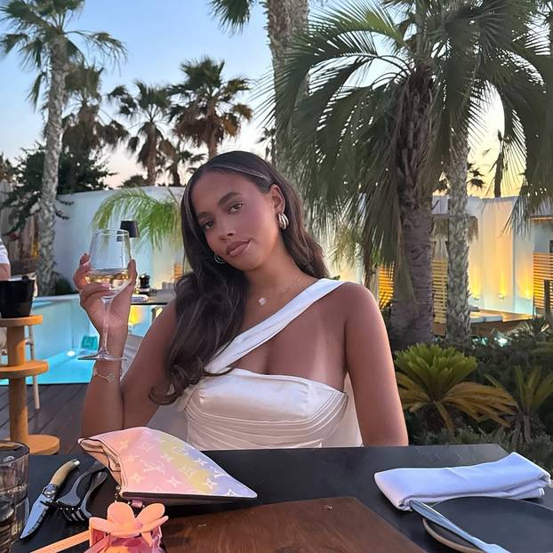 FOTO Ljepotica koja ljubi irskog junaka kvalifikacija za SP: 'Osjećam se kao u oblacima...'