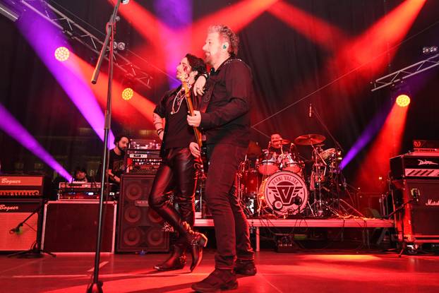 Koprivnica: Koncert Parnog valjka na Pan festu