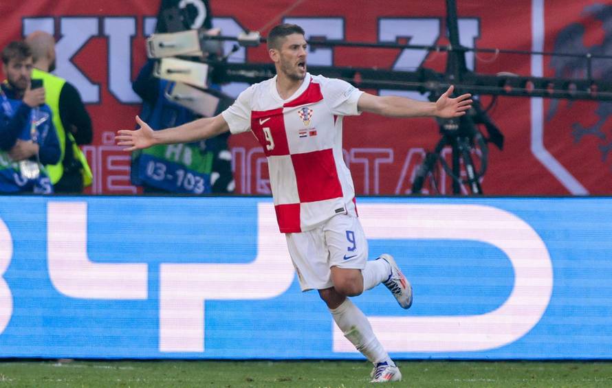 Hamburg: Susret Hrvatske i Albanije u 2. kolu skupine B na Europskom prvenstvu, Hrvatska u dvije minute okrenula utakmicu na 2:1