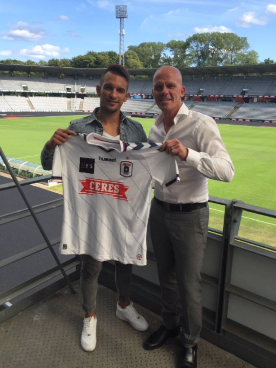 Privatna arhiva Dine Mikanovića