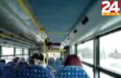 Vozač ZET-ovog busa puštao muziku putnicima