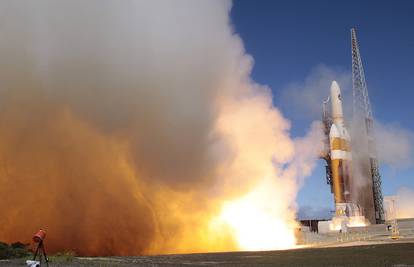 Amerikanci najvećom raketom lansirali tajni špijunski satelit