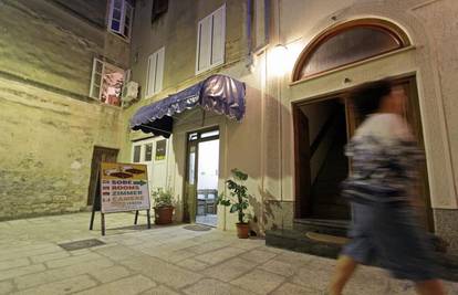 Zadar: U sobi prenoćišta pronašli mrtvog Talijana