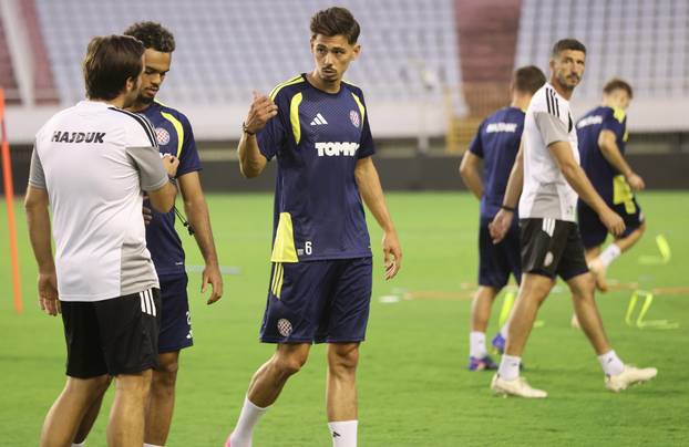 Split: Nogometa&scaron;i Hajduka odradili trening uo&ccaron;i Rakowa