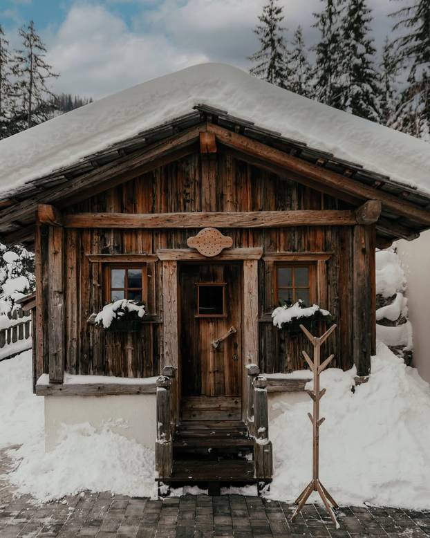 FOTO Ovo je najljepši bazen na Alpama: Topao je, proziran i ima pogled na Dolomite