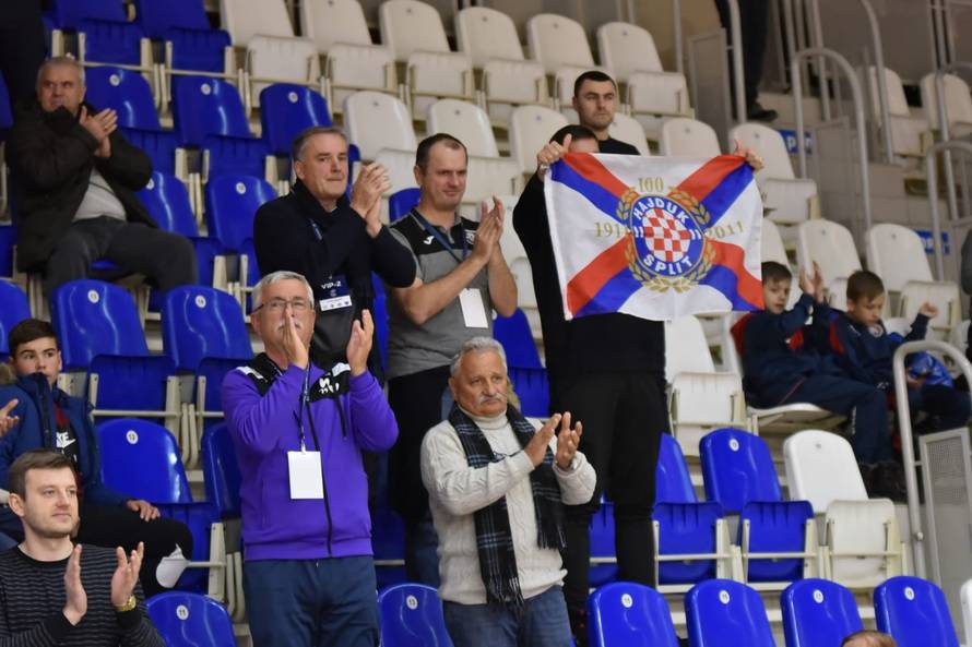 Makarani 'popili' četiri komada: 'Sporting je ipak svijet za sebe'