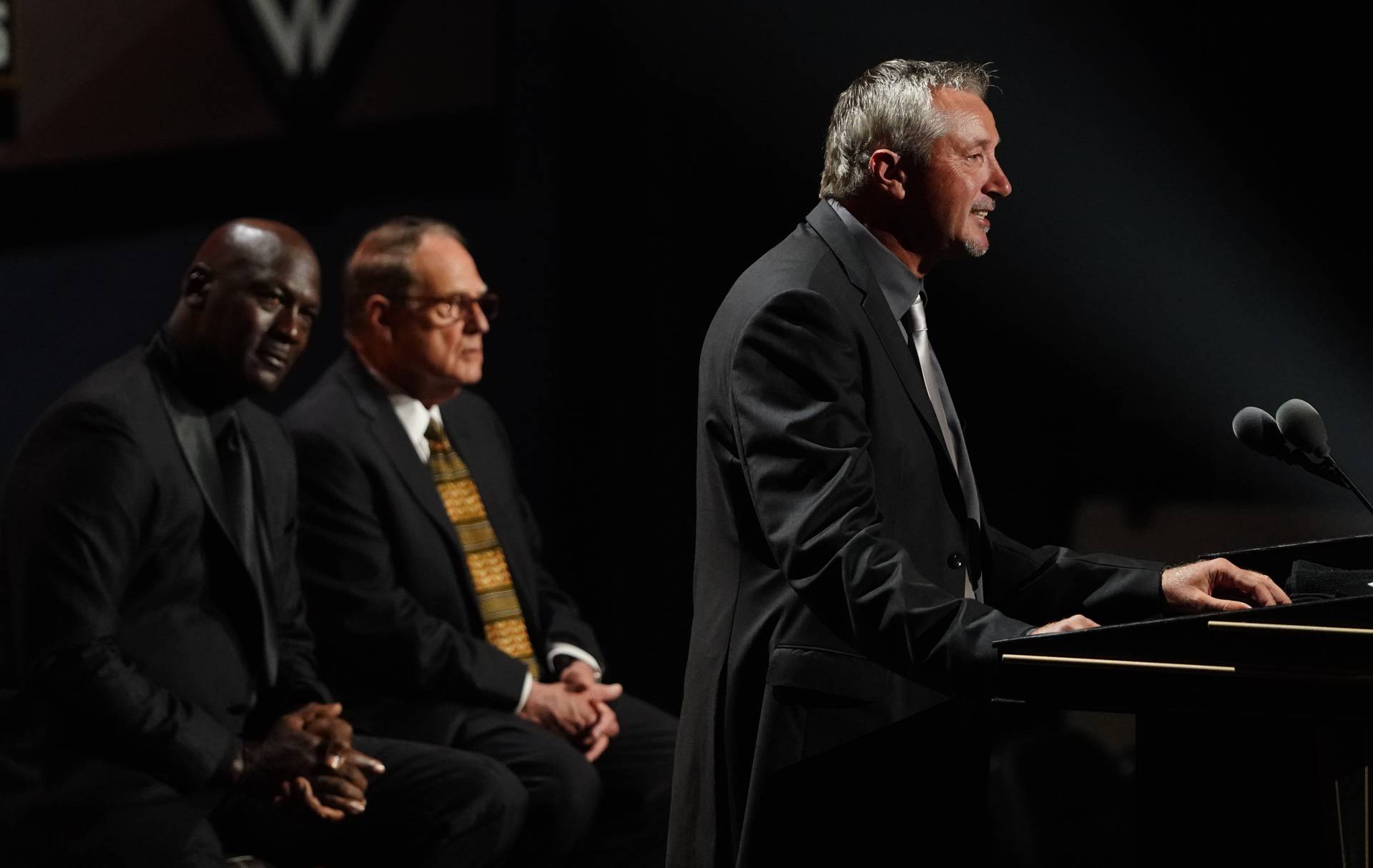 NBA: The Naismith Memorial Basketball Hall of Fame-Enshrinement