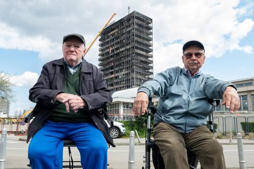VIDEO Prvi susjedi Vjesnika: Bio sam tu kad su ga gradili, a sad ga ru&scaron;e. Svaki dan ga gledamo