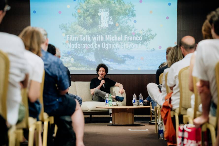 FOTO U ljetnom kinu tražila se ležaljka više: Evo kako je bilo drugog dana Slano Film Daysa