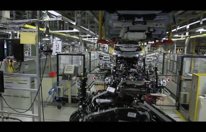 Dan u Opelovoj tvornici:  Iz ove zgrade izađe 800 vozila na dan