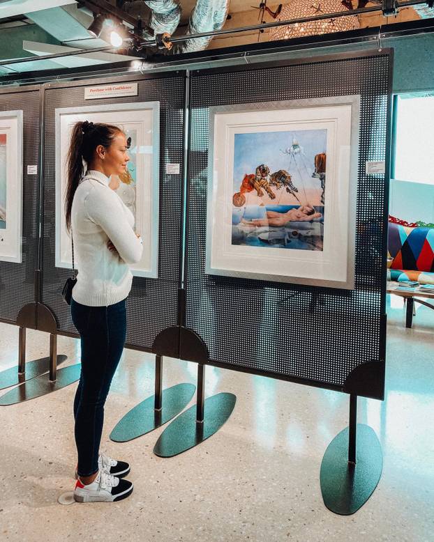 FOTO Srpkinja vodi košarkaše, voli Hrvatsku i ruši predrasude
