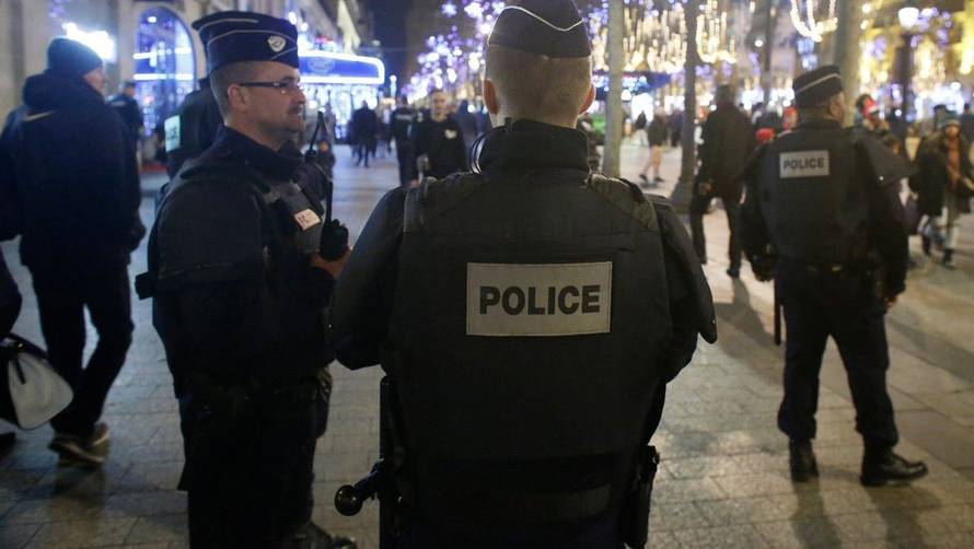 Iz puške zapucao na policajce: Jednog je ubio, dvojicu ranio