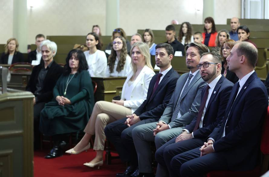 Zagreb: Dodjela nagrade Luka Ritz "Nasilje nije hrabrost" 