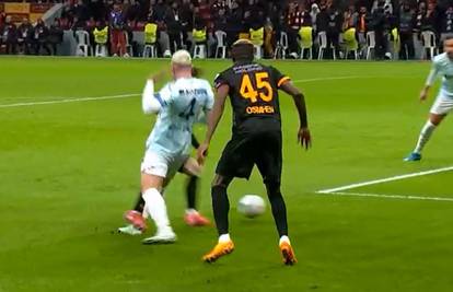 VIDEO Novi skandal u Turskoj: Galatasarayu dosuđen penal, igrači Adane napustili teren!
