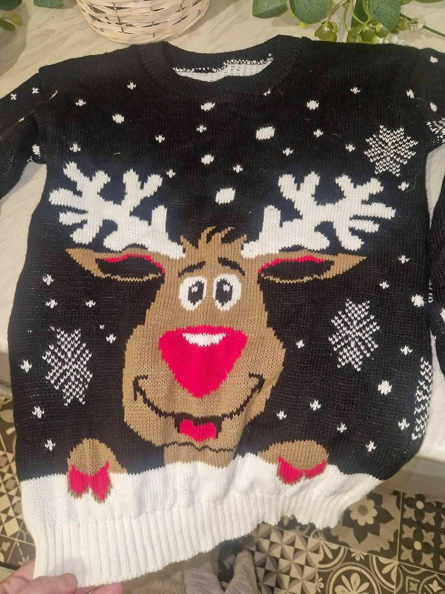 FOTO Naručila božićni džemper s Vinteda: Ono što je došlo - šok!