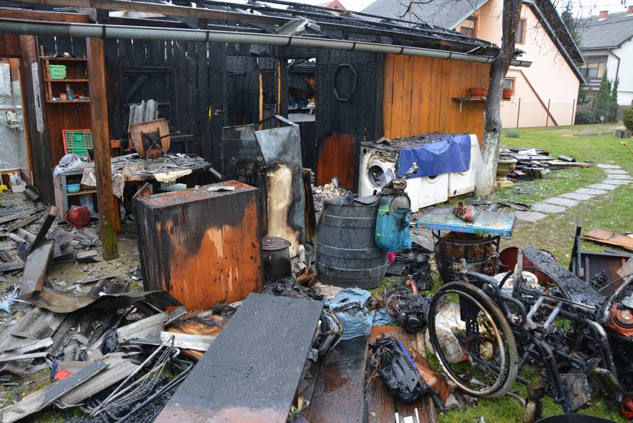 Sve mu izgorjelo: Nepokretan se sam izvukao iz plamena