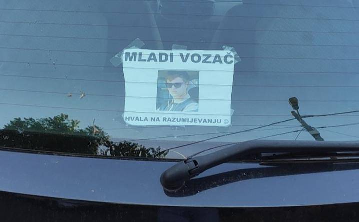Mladi vozači u Zagrebu dosjetili se rješenja: Na staženjem staklu auta ostave poruku i zahvale se