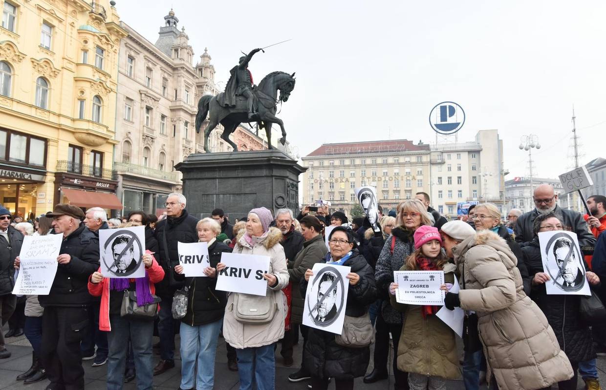 Više od 1000 ljudi na prosvjedu opet tražilo Bandićevu ostavku