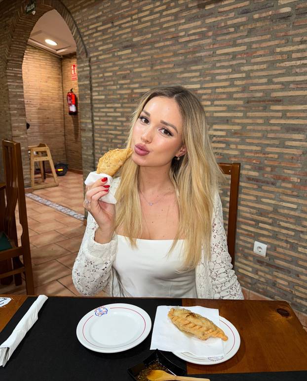 FOTO Pradjed joj je nogometna legenda. I ona ima masu fanova