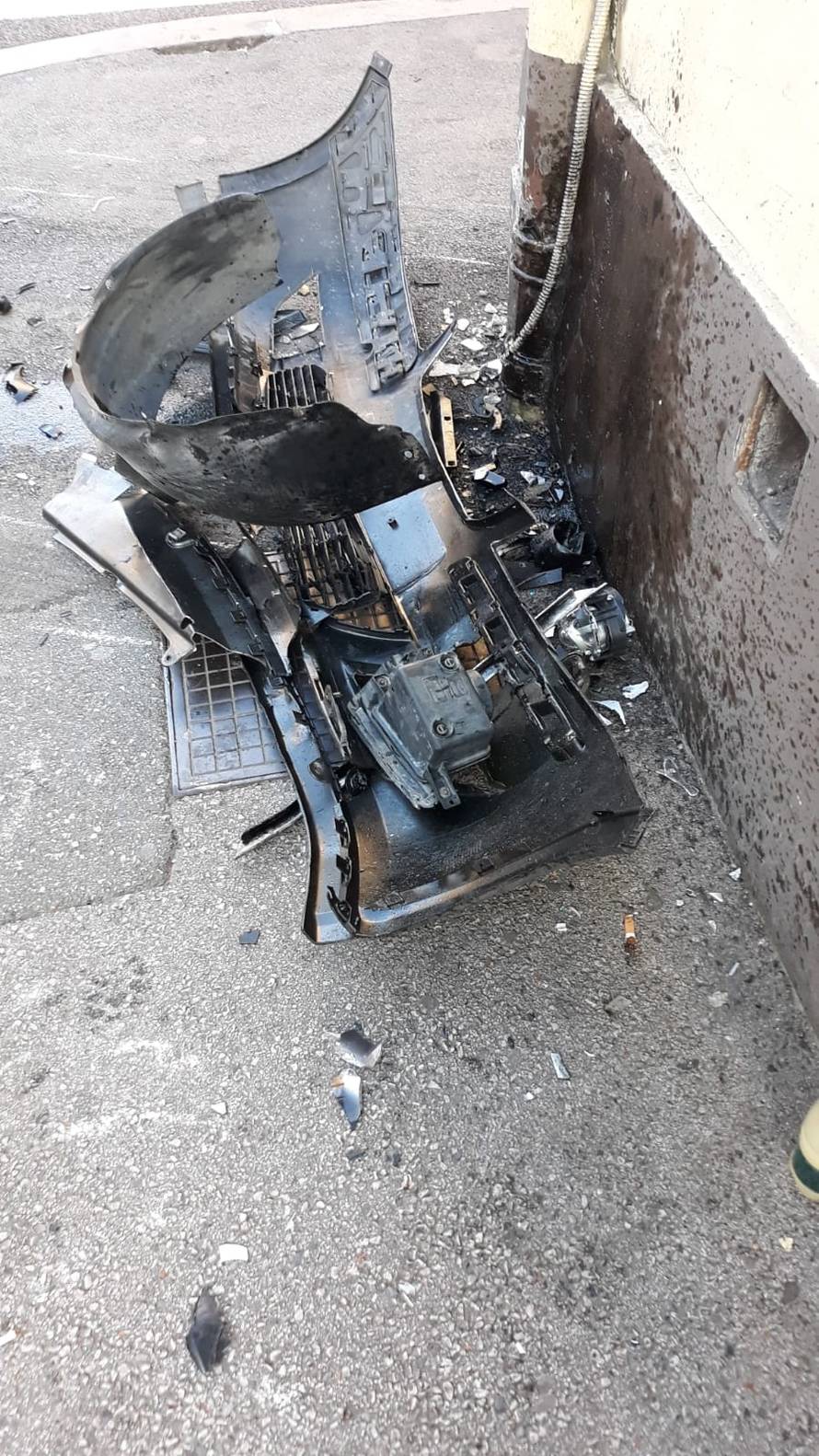 Sudarili se taksi i automobil: 'Čula sam jak udarac. Strašno!'