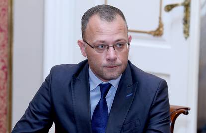 Hasanbegović: Nema nikakvog kašnjenja potpore nakladnicima