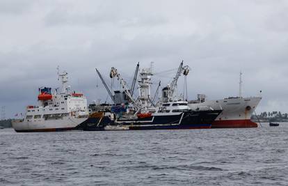 Venezuela: 'Razarač SAD-a je presreo, okupirao i ukrcao se na naš tunolovac. Neprijateljski...'