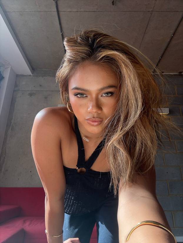 FOTO Bila je prva vozačica u McLarenu, a sada nastavlja rušiti predrasude u svijetu F1