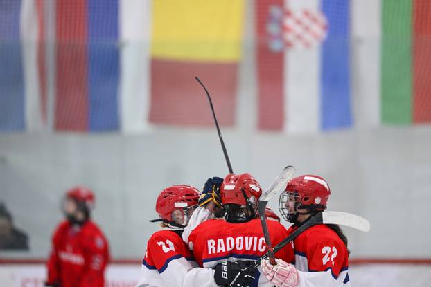 Zagreb:  Susret Hrvatske i Srbije na Svjetskom prvenstvu u hokeju za žene divizije III