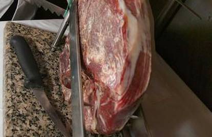 Karlovac: Zaštitar je ukrao meso iz tvrtke koju čuva