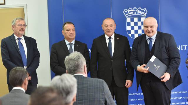 Zagreb: Uručenje Sporazuma o suradnji na provedbi Programa preventivnih sistematskih pregleda hrvatskih branitelja iz Domovinskog rata za 2024. godinu