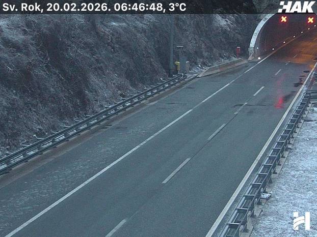 FOTO Snijeg pada u Gorskom kotaru, Lici i na sjeveru. Nema pravca do Rijeke za šlepere