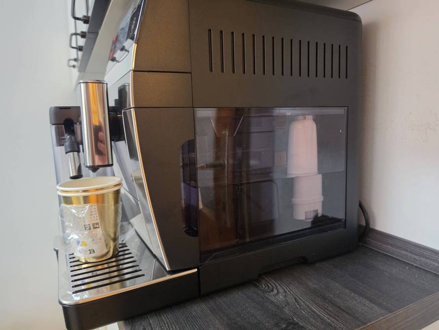 Testirali smo De'Longhi Eletta Ultra: Vaš privatni barista