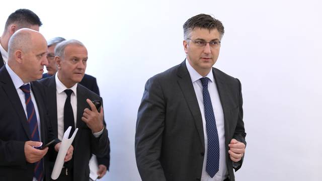 Opći sabor HDZ-a:  Plenković podnosi izvješće o radu stranke