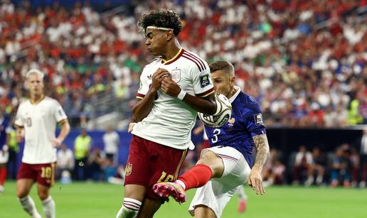 Digne sru&scaron;io Yamala, BBC odmah podsjetio na Modri&cacute;ev penal protiv Engleske...