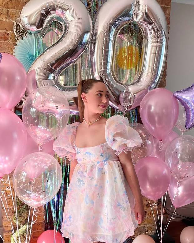 FOTO 'Dečki me u školi nikad nisu primjećivali, a danas ne mogu skinuti pogled s mene'