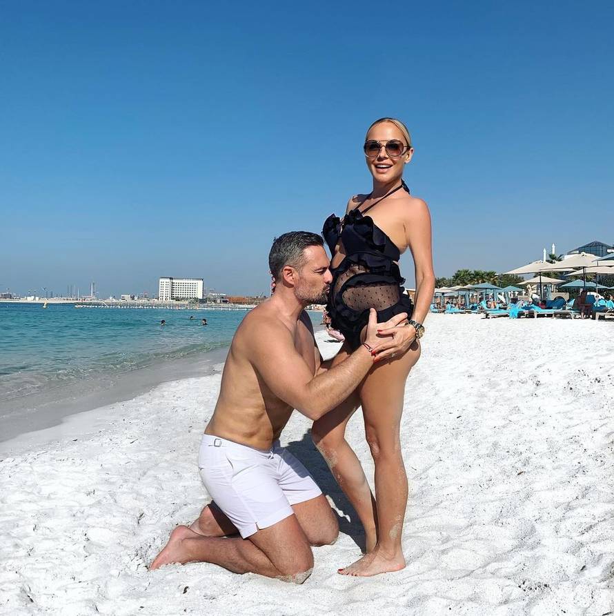 Šuput je zadirkivala bebu pa čekala odgovor: 'Evo, udara'