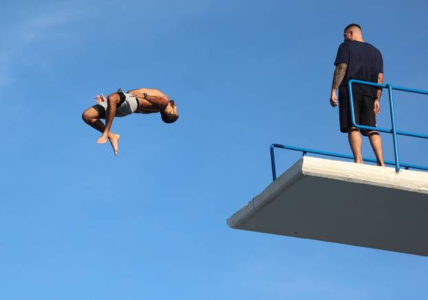 Split: Sportsko-humanitarno natjecanje "Najluđi skakač Hrvatske"