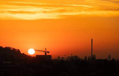 Izlazak sunca nad Zagrebom