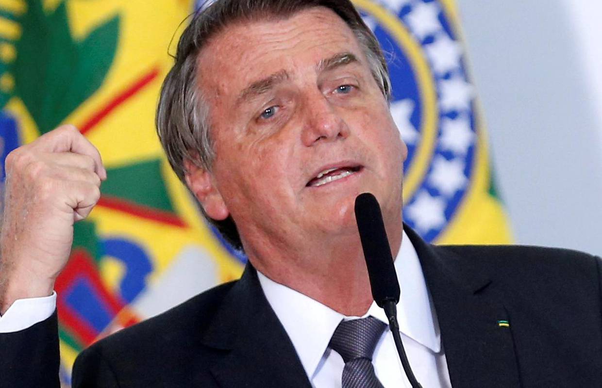 Kakvo lupetanje... Predsjednik Brazila tvrdio da cijepljeni brže razviju AIDS. Završio na sudu