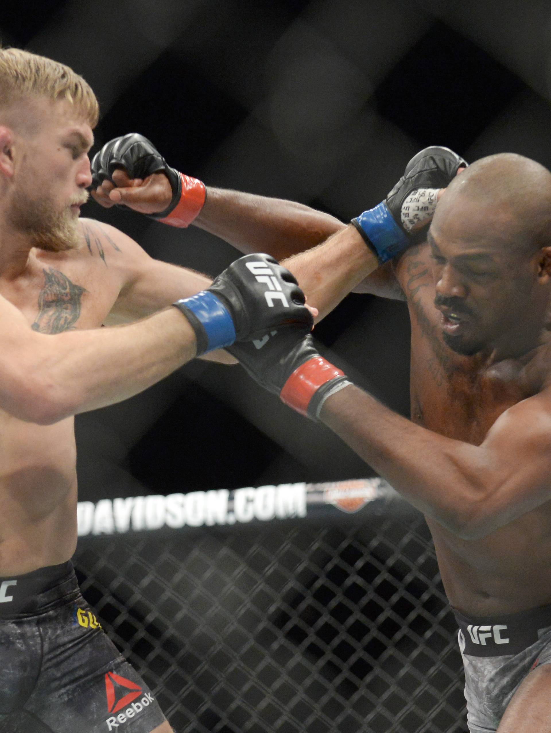 MMA: UFC 232-Jones vs Gustafsson