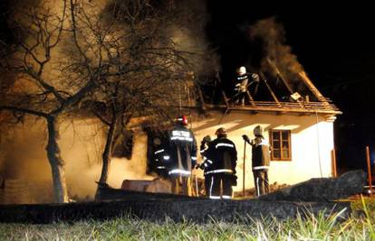 Muškarac je izgorio u kućici u Čađavici, uzrok još nepoznat