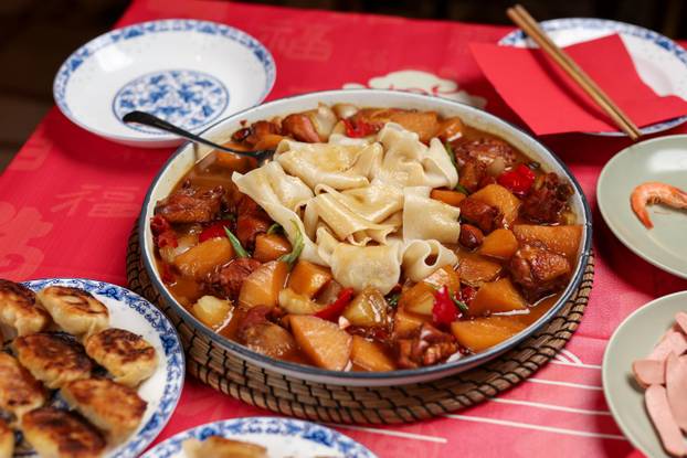 Zagreb: Kineski restoran i čajana Jing Yuan Teahouse u Gajnicama