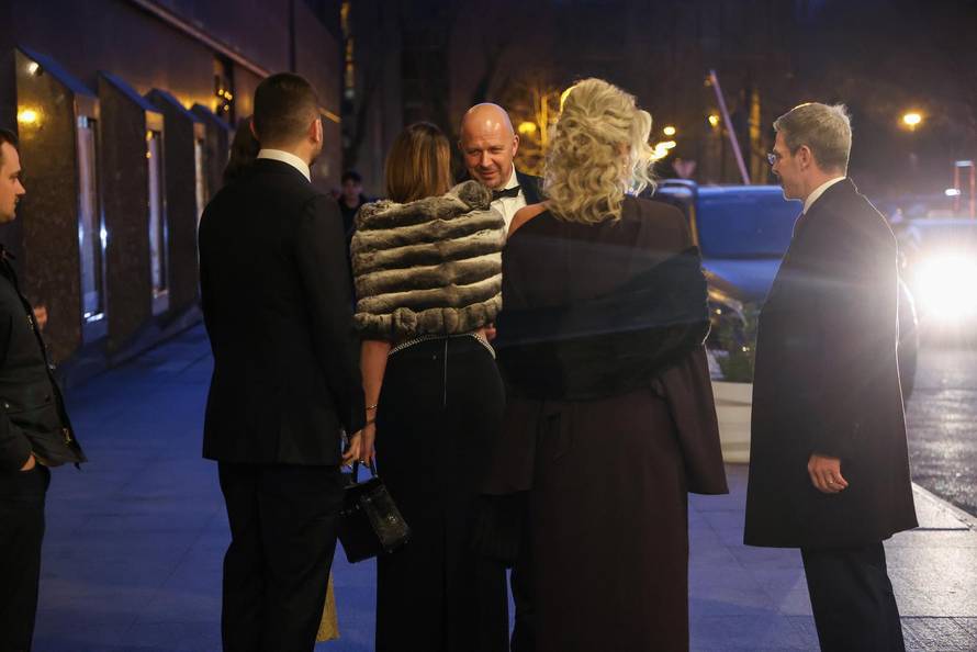 Zagreb: Dolazak uzvanika na svadbu Marijana Kustića i Nike Perenčević