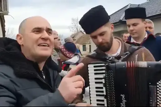 DOZNAJEMO S Dabrom su bili i policajci: 'Jedan se javio sam'